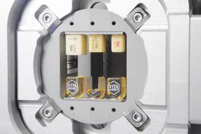 Adaptador para bloques de cerámica de vidrio